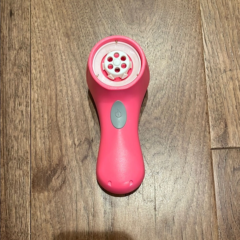Clarisonic Pink Facial Cleansing Brush